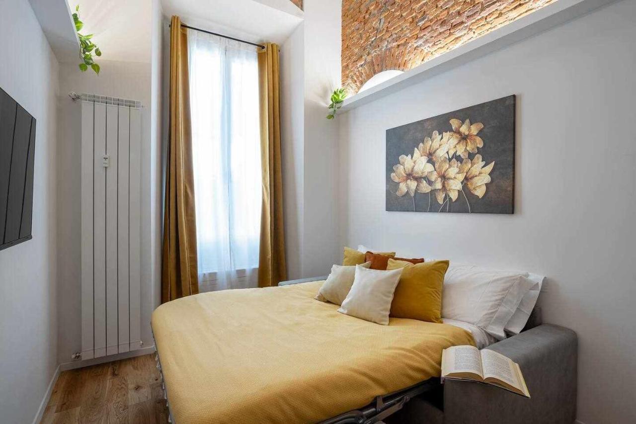 Milano City Apartments - Duomo Brera - Elegant Suite In Design District Eksteriør billede